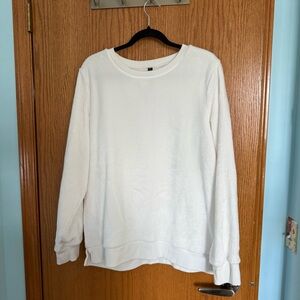 GAIAM White Fuzzy Crewneck Pullover